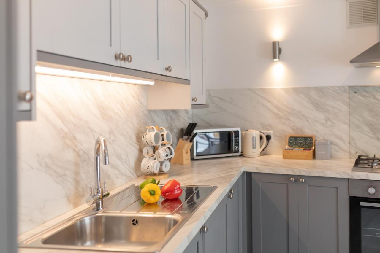 เครสเซนต์เมวส์ Apartment บาธ ภายนอก รูปภาพ